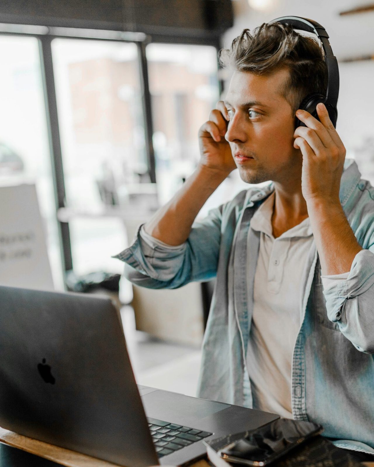 austin-distel-97HfVpyNR1M-unsplash